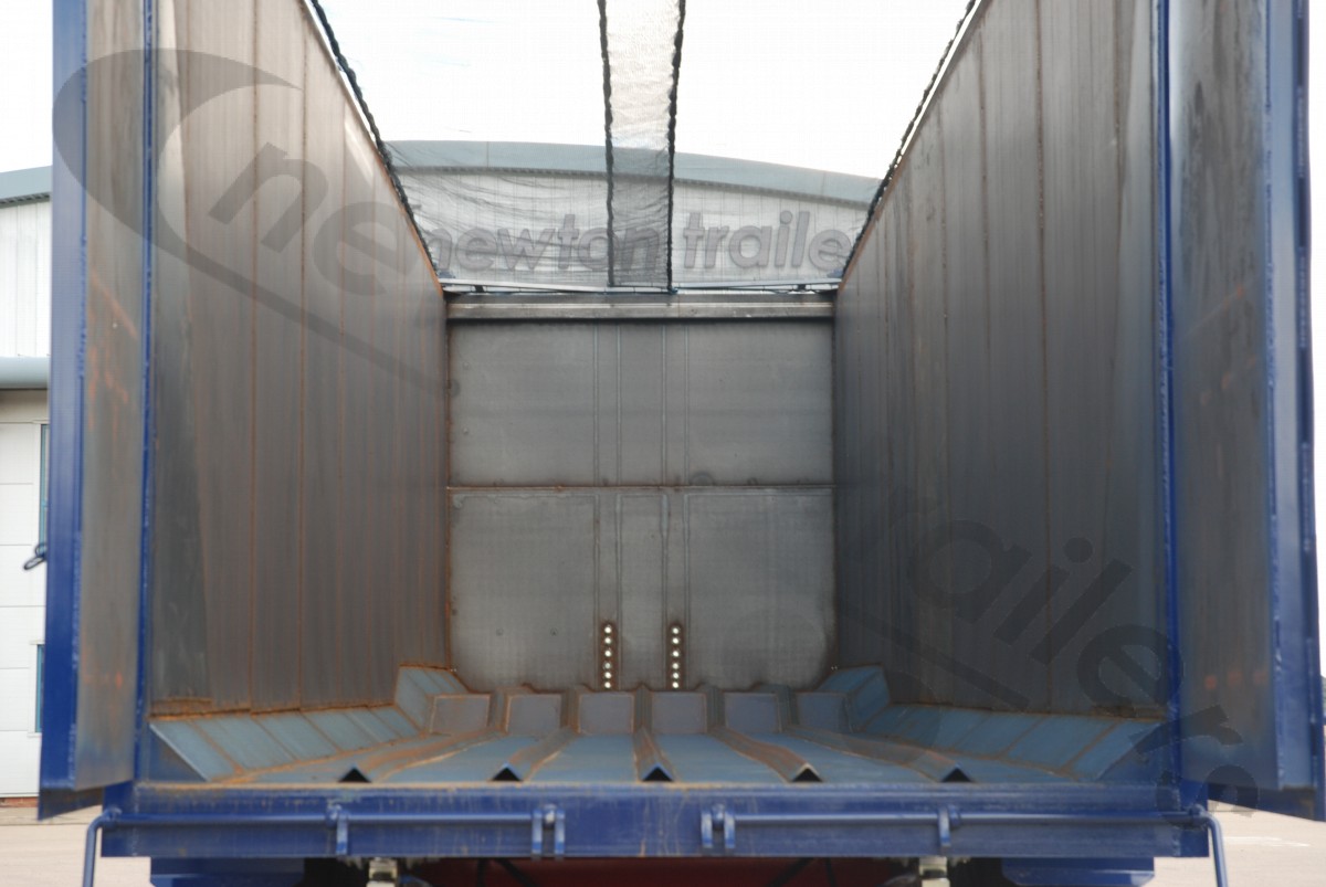 Floor Impact Angles - a good sales option for a steel body tipping trailer in the UK market